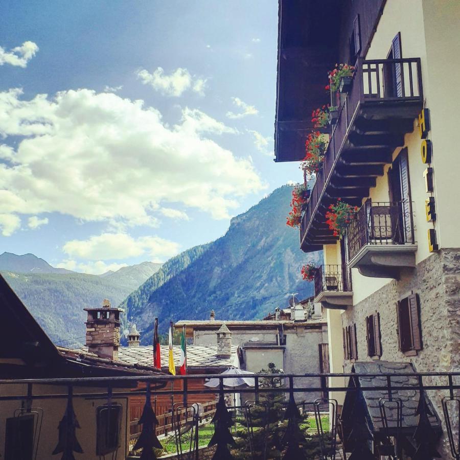 Hotel Ottoz Meublé Courmayeur