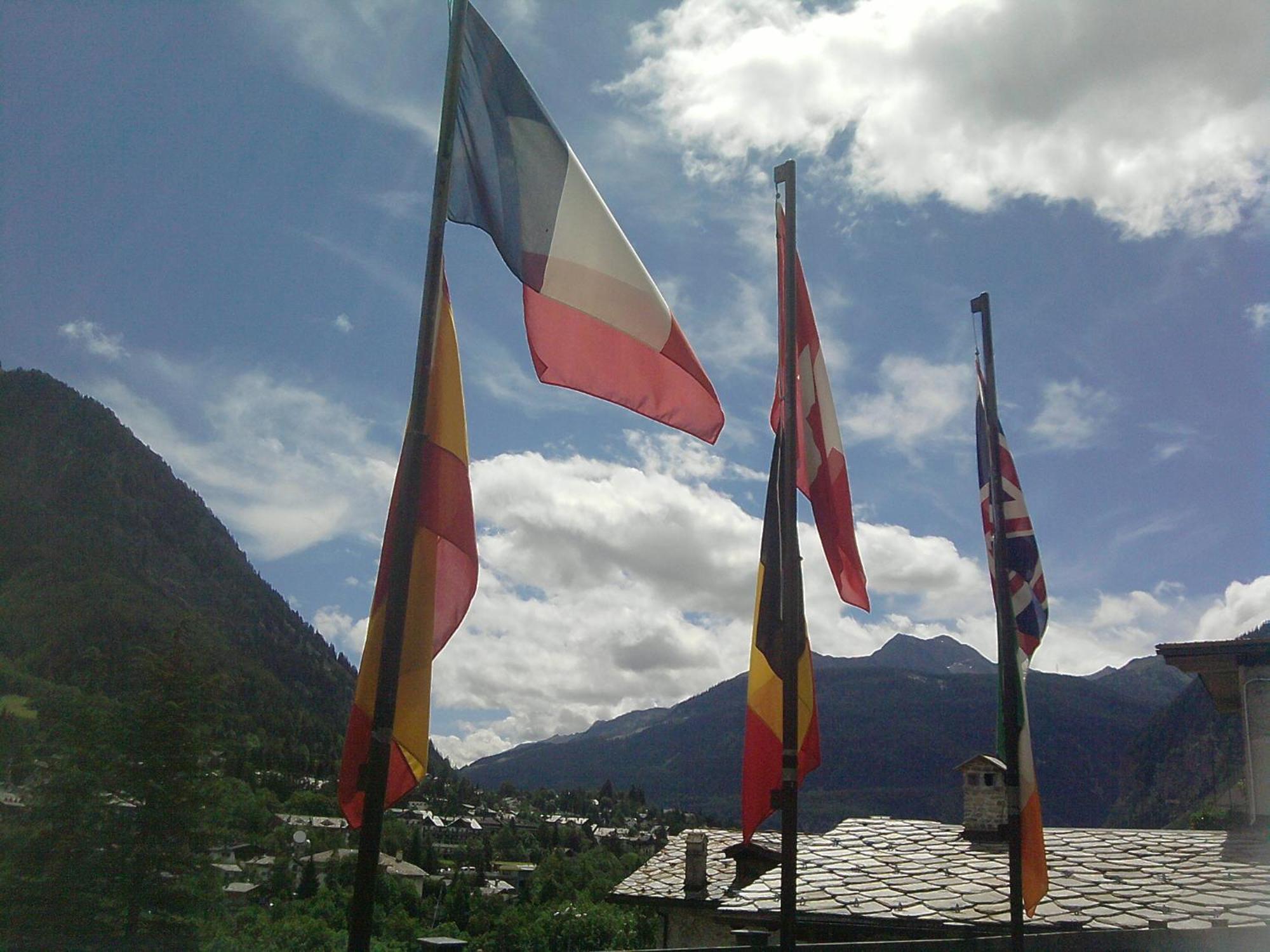 Hotel Ottoz Meublé Courmayeur