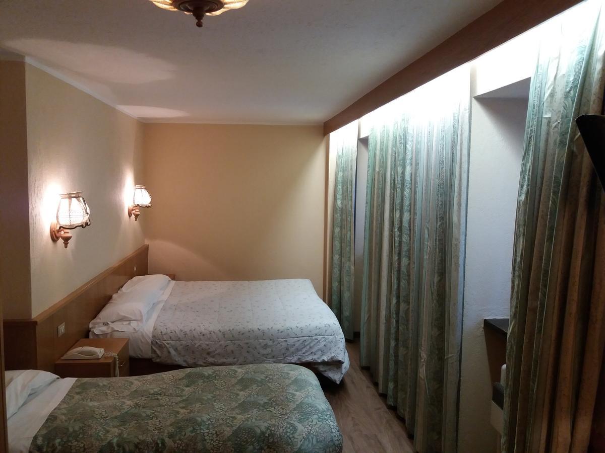 Hotel Ottoz Meuble